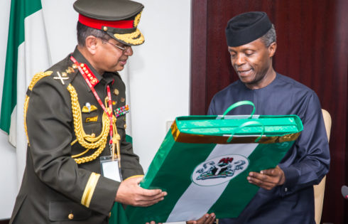 The Vice President Prof. Yemi Osinbajo presents a gift on behalf of President, Muhammadu Buhari to Gen. Abu Muhammad, Bangledesh Chief of Amy Staff during his courtesy visit to the State House, Abuja. 25th April 2017. Photo: Novo Isioro.