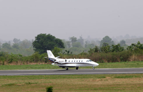 Minister of State Aviation Senator Hadi test run the Nnamdi Azikwe International Airport rehabilitation runway/reopens 24 hours before schedule time n Abuja. PHOTO; SUNDAY AGHAEZE. APR 18 2017