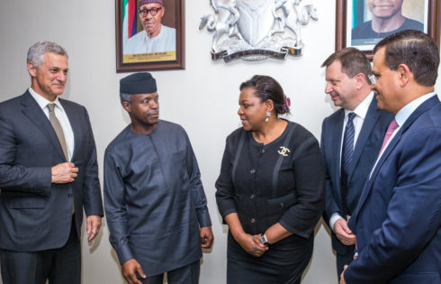 Mr. Bill Winters - SCB Group CEO;  Ag. President Yemi Osinbajo; Mrs. Bola Adesola, MD/CEO SCB; Mr. Paul Arkwright - British High Commissioner to Nigeria and Mr Sunil Kaushal - Regional Chief Executive Officer, Africa & Middle East during a meeting at the State House. Photo: Novo Isioro