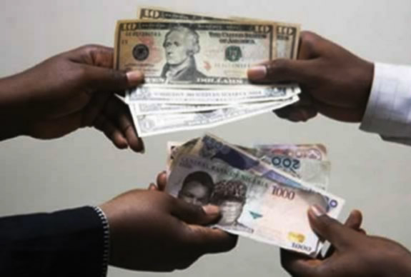 Naira closes at 365 despite CBN dollar sales