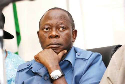 Workers boo Oshiomhole for attacking restructuring campaigners