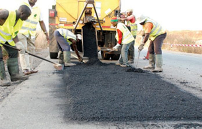 FG begins repair of federal roads, bridges in Lagos