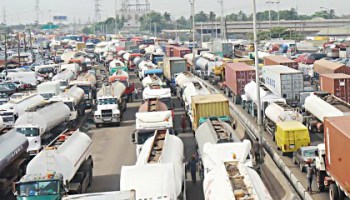 Gas pipelines obstruct Apapa road repairs