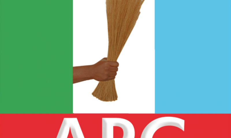 Ex-C’River acting gov, others defect to APC