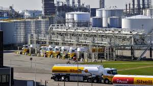 Reps query bid to spend $1.8bn on refinerie
