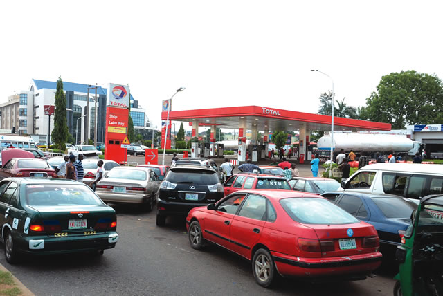 Fuel queues return to Lagos, persist in Abuja, others …as oil workers begin strike today