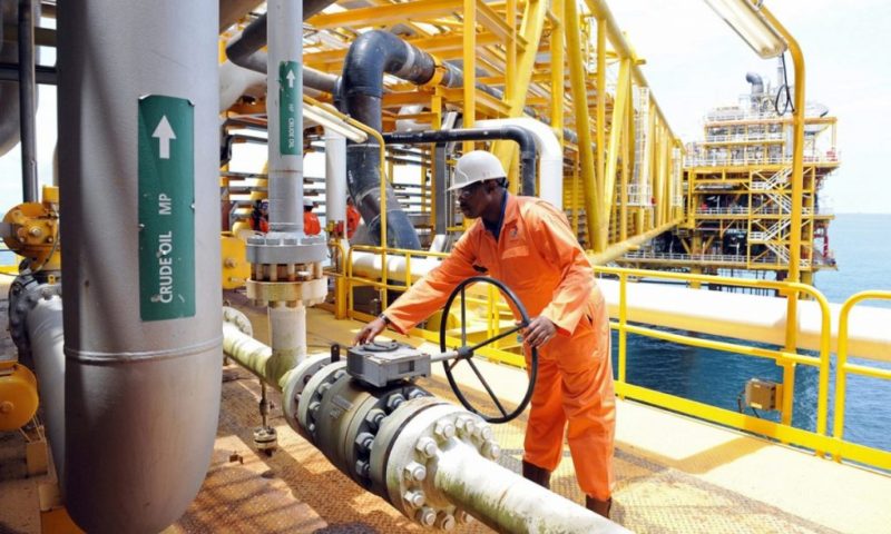 Price of brent crude oil rises to $70 on output cuts