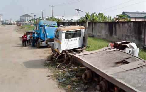 Lagos gunmen attack, kill police escort, flee with N3m