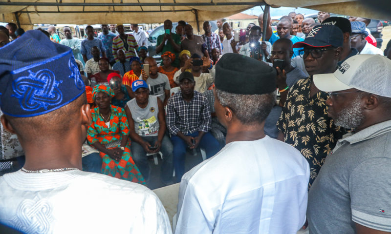 VP attends APC Ward Congress in Agungi under Eti Osa LGA. Received by Party leaders in the area. Lagos State. 5th May 2018.