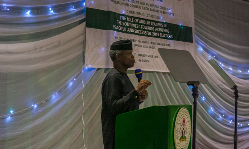 VP Osinbajo meets with Muslim leaders under the Council of Chief Imams, Ikeja Division, Lagos. 10th November, 2018