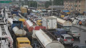 Apapa gridlock: Residents issue 21-day ultimatum to FG