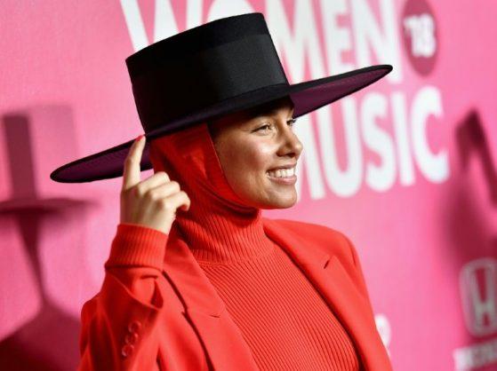 R&B star Alicia Keys to host 2019 Grammy Awards