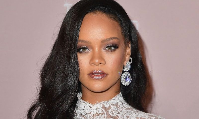 Rihanna to launch her own luxury fashion label