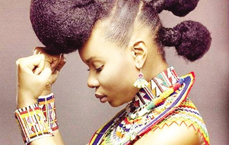 Yemi Alade tackles police for harassing dancer