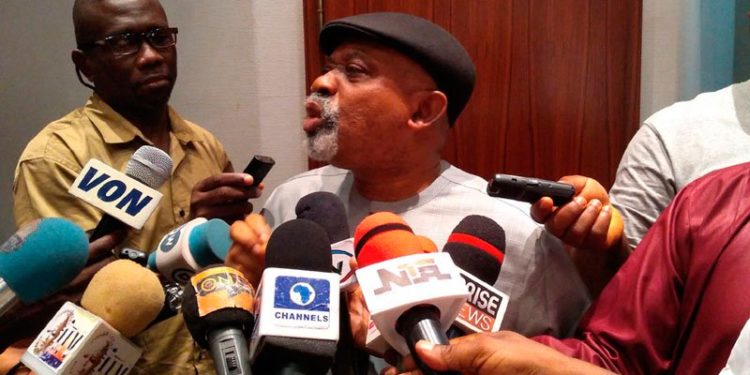 To Avert Mass Action, FG Meets Labour Unions Today