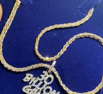 Davido deposits N36m to purchase customised jewelry for Zlatan