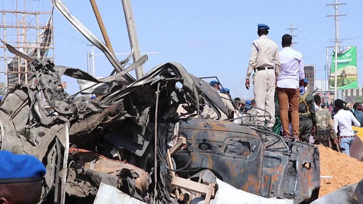 Blast kills 90 people in Mogadishu checkpoint