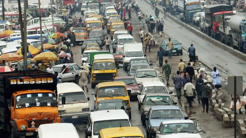 Lagos Govt diverts traffic for pedestrian bridge demolition