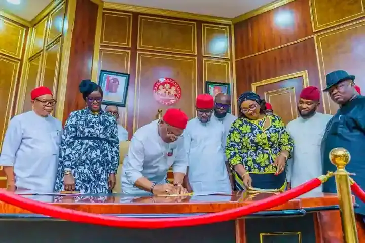 Imo: Uzodinma signs N807bn appropriation bill into law