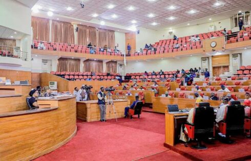 Lagos Assembly refutes rumoured defection of 27 APC lawmakers to Labour Party